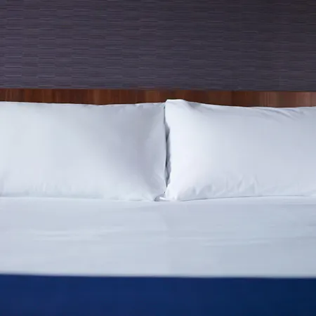 Express - Park By Ihg Hotell