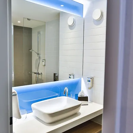 - 城市公园智选假日酒店 3*