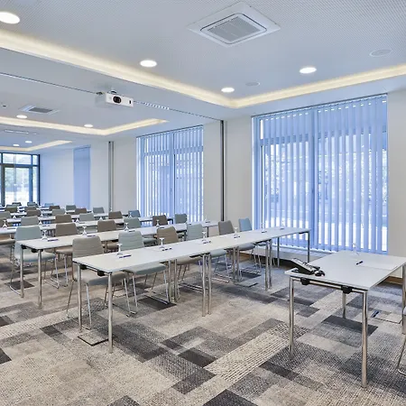 Express - Park By Ihg 3*